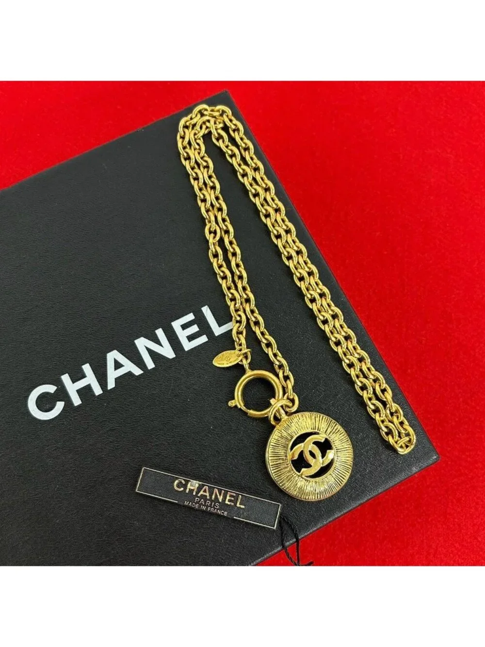 Chanel Vintage CC Logo Motif Chain Pendant Gold